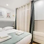 Modern Flat - 1Bd For 3P With Ac